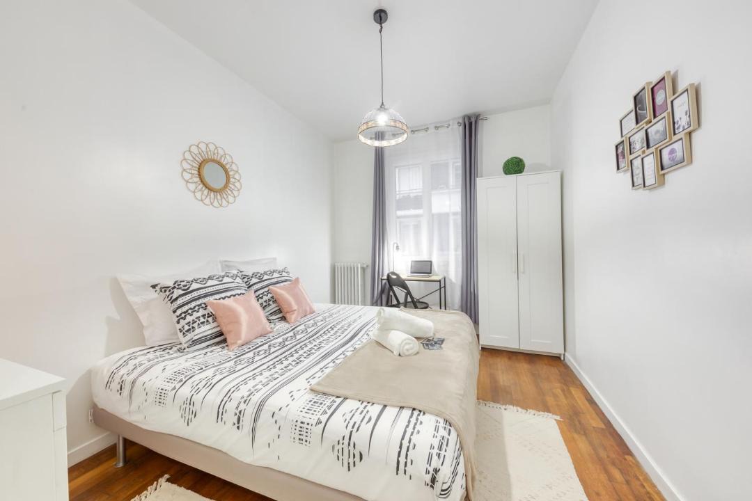Photo of Bedroom in Saint-Mande