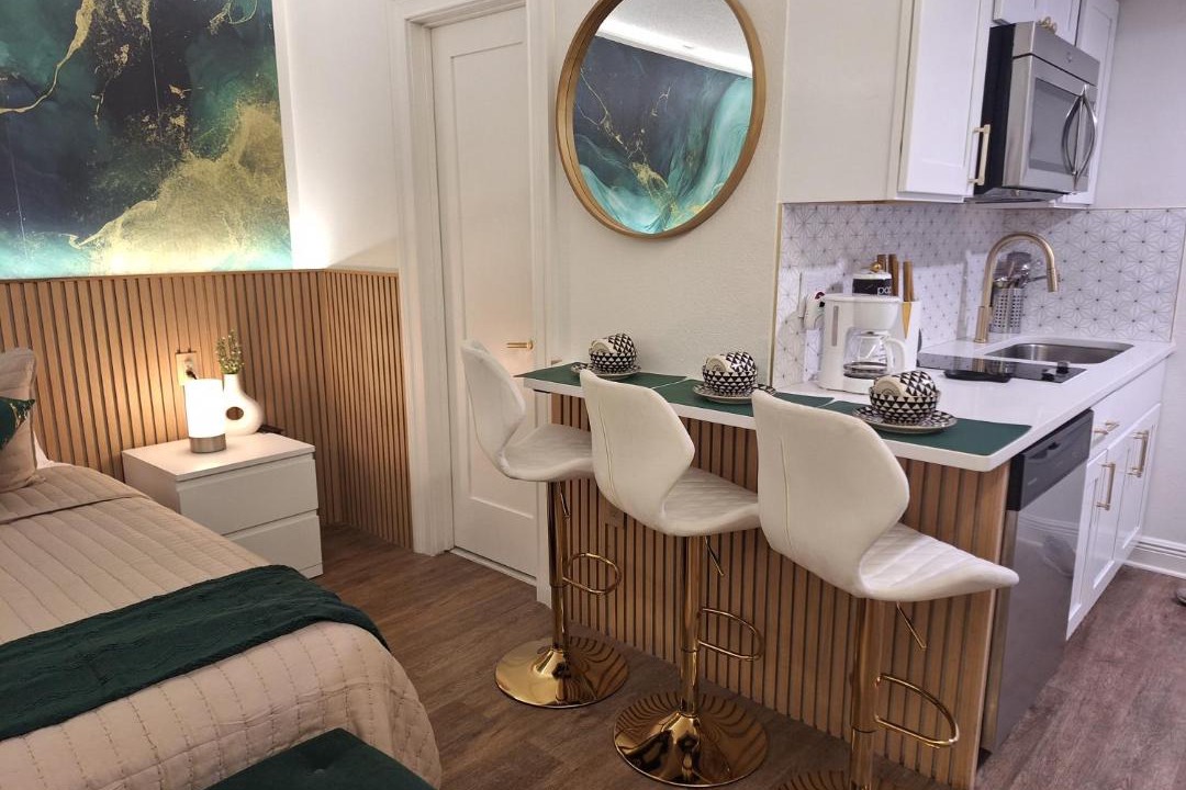 Photo of Bedroom in Florida Center