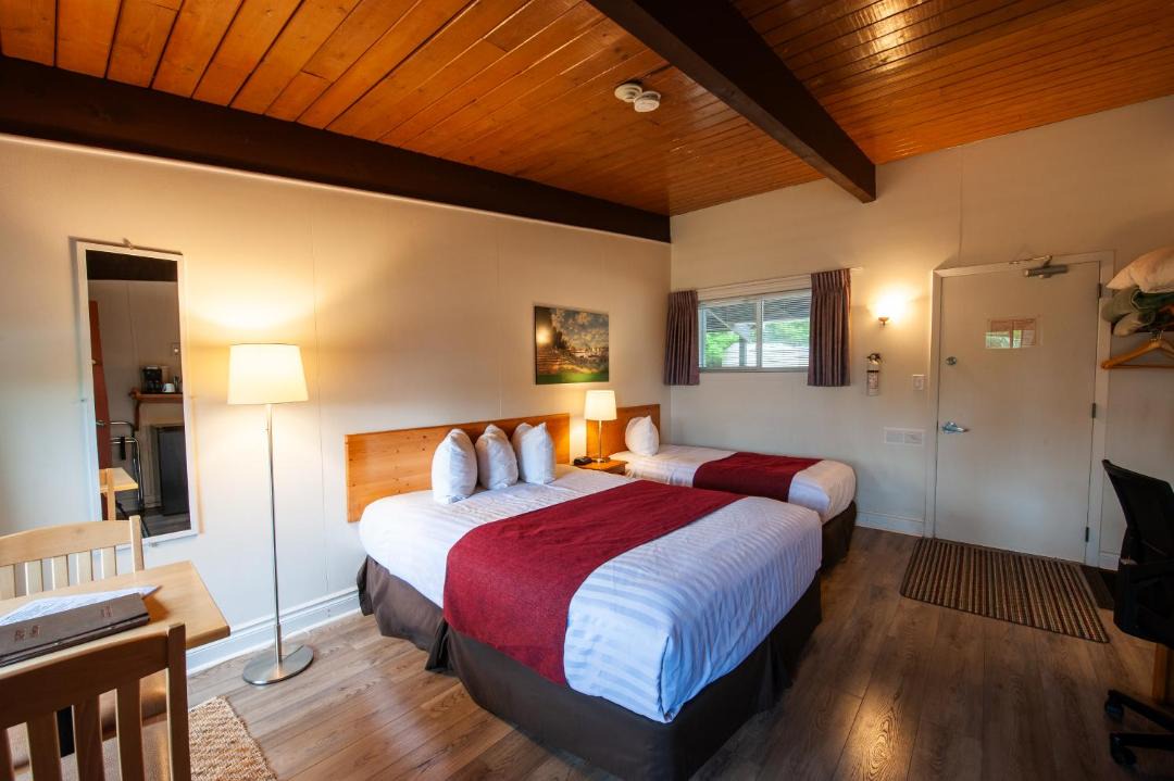 Photo of Bedroom in Haliburton
