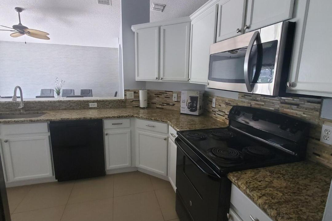 Photo of Kitchen in Crescent Lakes