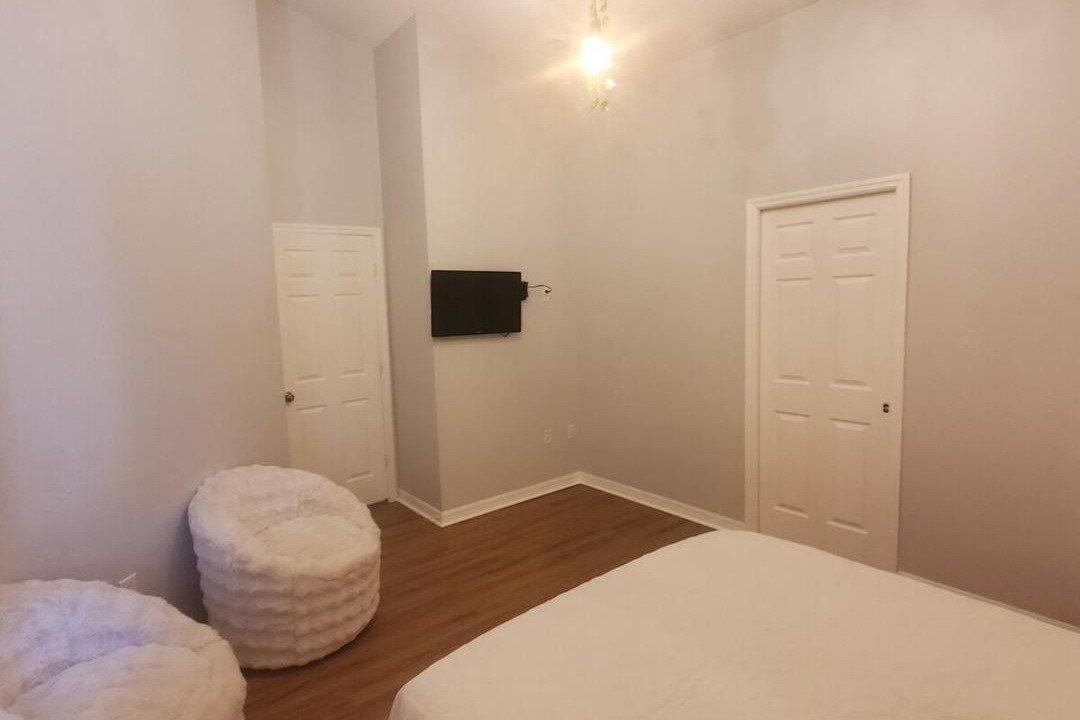 Photo of Bedroom in Crescent Lakes
