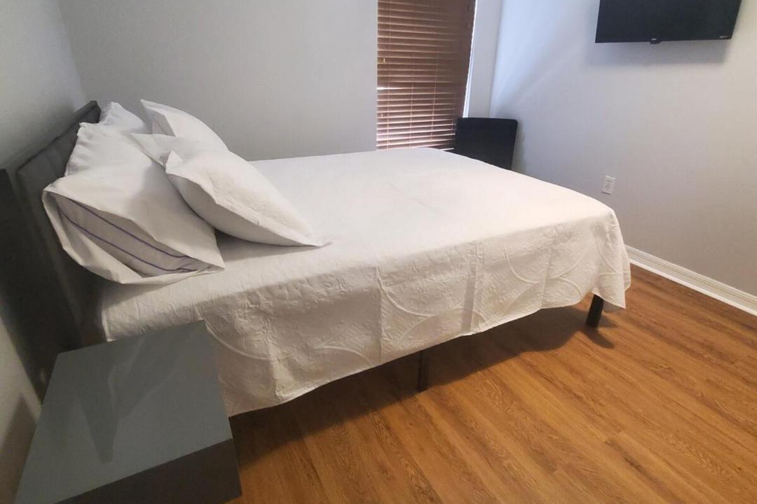 Photo of Bedroom in Crescent Lakes
