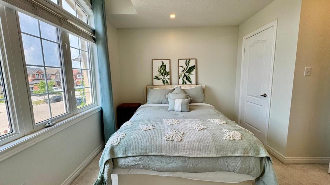 Photo of Bedroom in Churchill Meadows