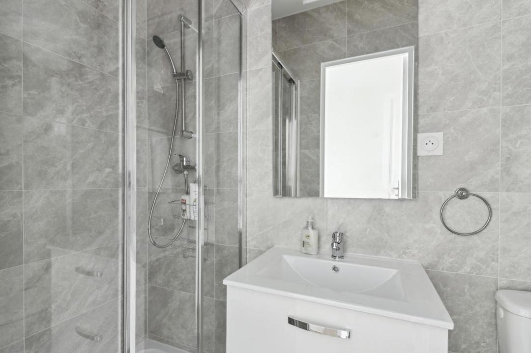 Photo of Bathroom in Silly-Gallieni