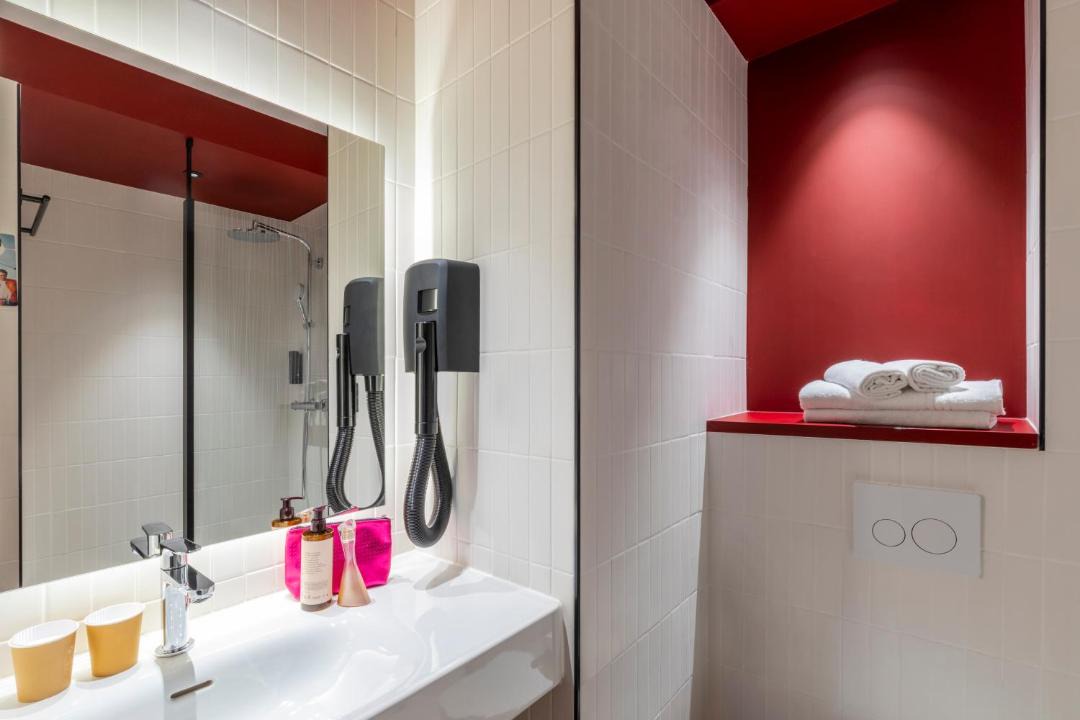 Photo of Bathroom in Pantin