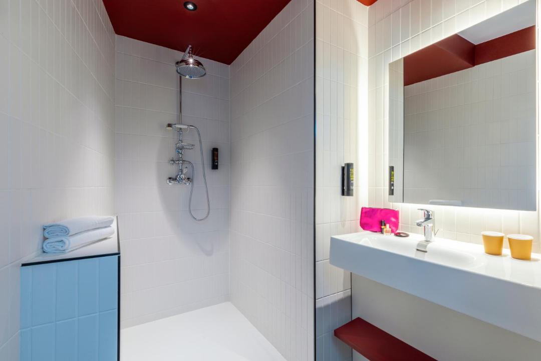 Photo of Bathroom in Pantin