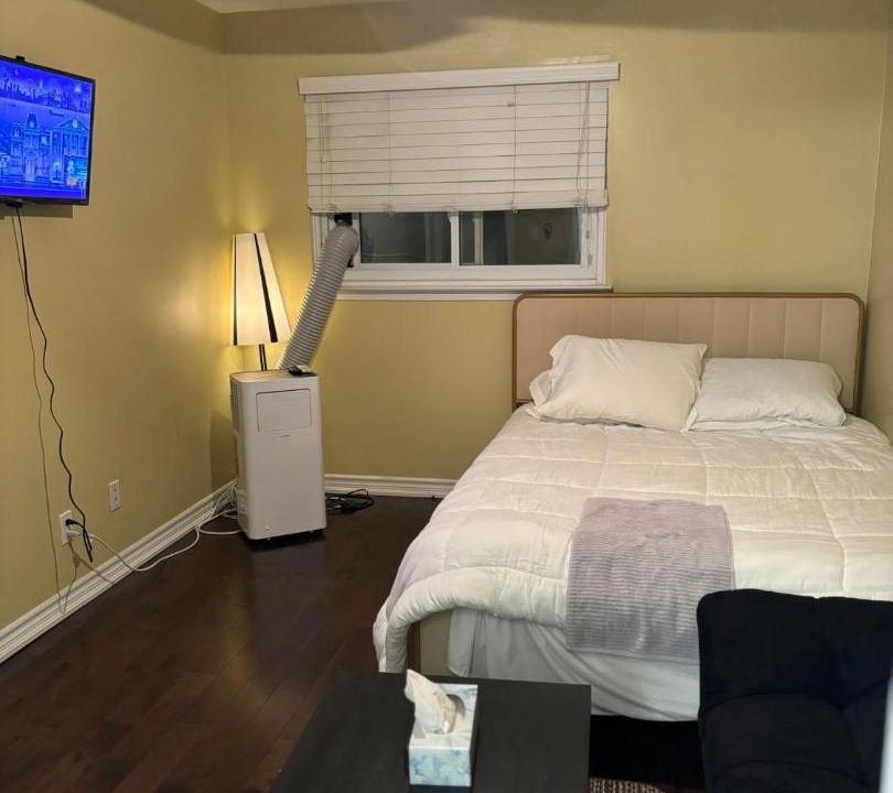 Photo of Bedroom in Woodbine Gardens