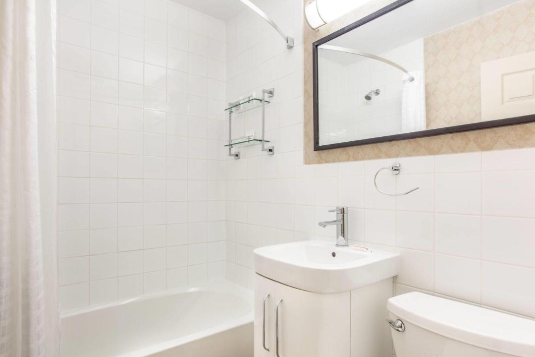 Photo of Bathroom in Sunnyside