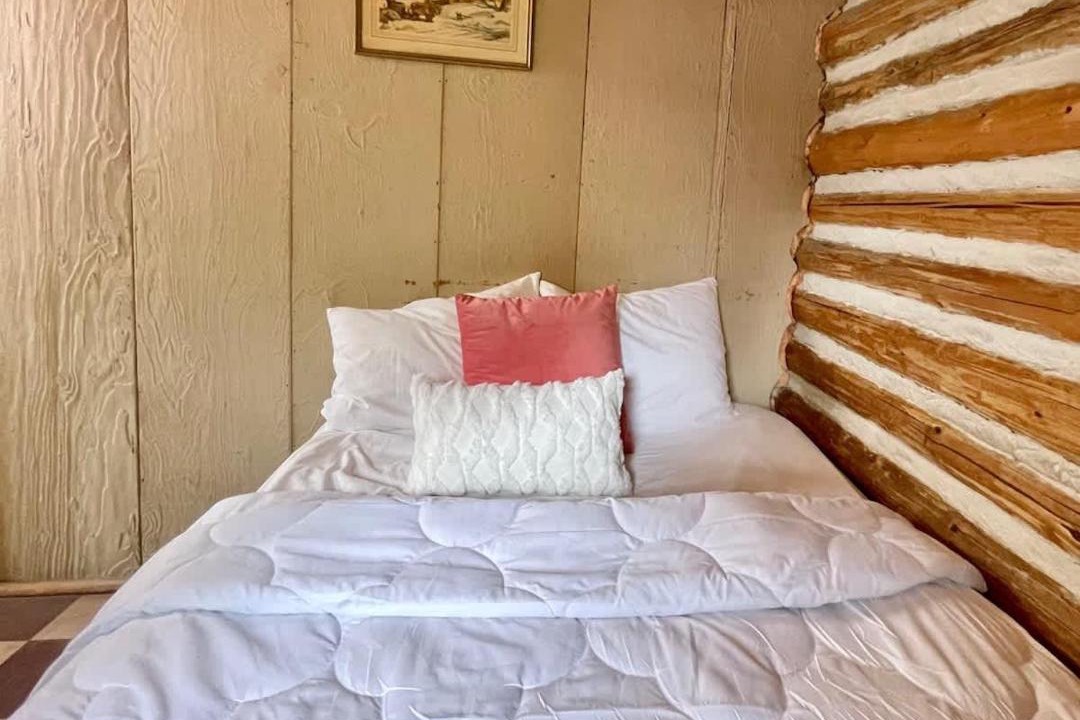 Photo of Bedroom in Rosedale