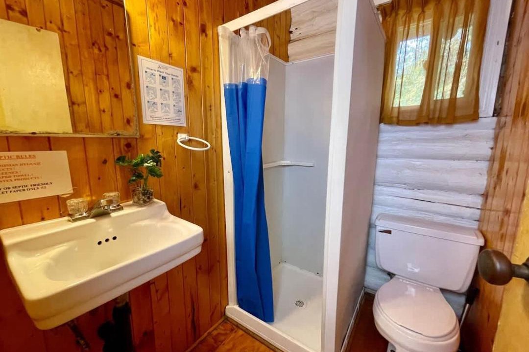 Photo of Bathroom in Rosedale