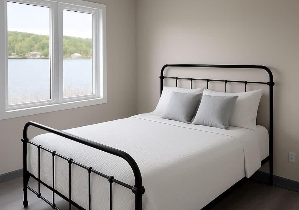 Photo of Bedroom in Gravenhurst