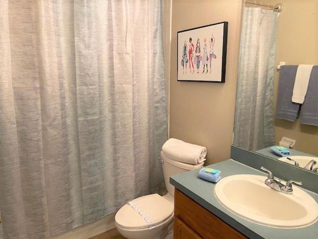 Photo of Bathroom in Esprit