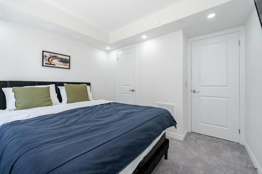 Photo of Bedroom in Oakville