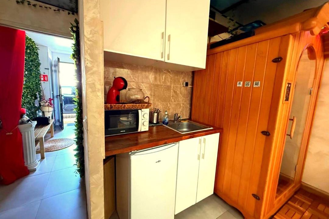 Photo of Kitchen in La Varenne Saint-Hilaire