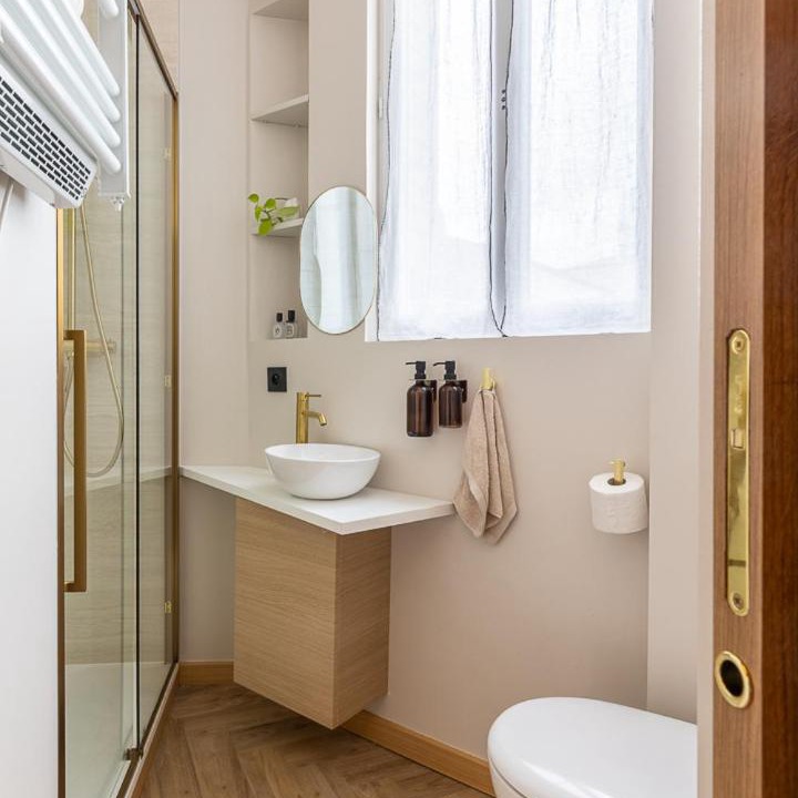 Photo of Bathroom in Les Puces de Saint-Ouen