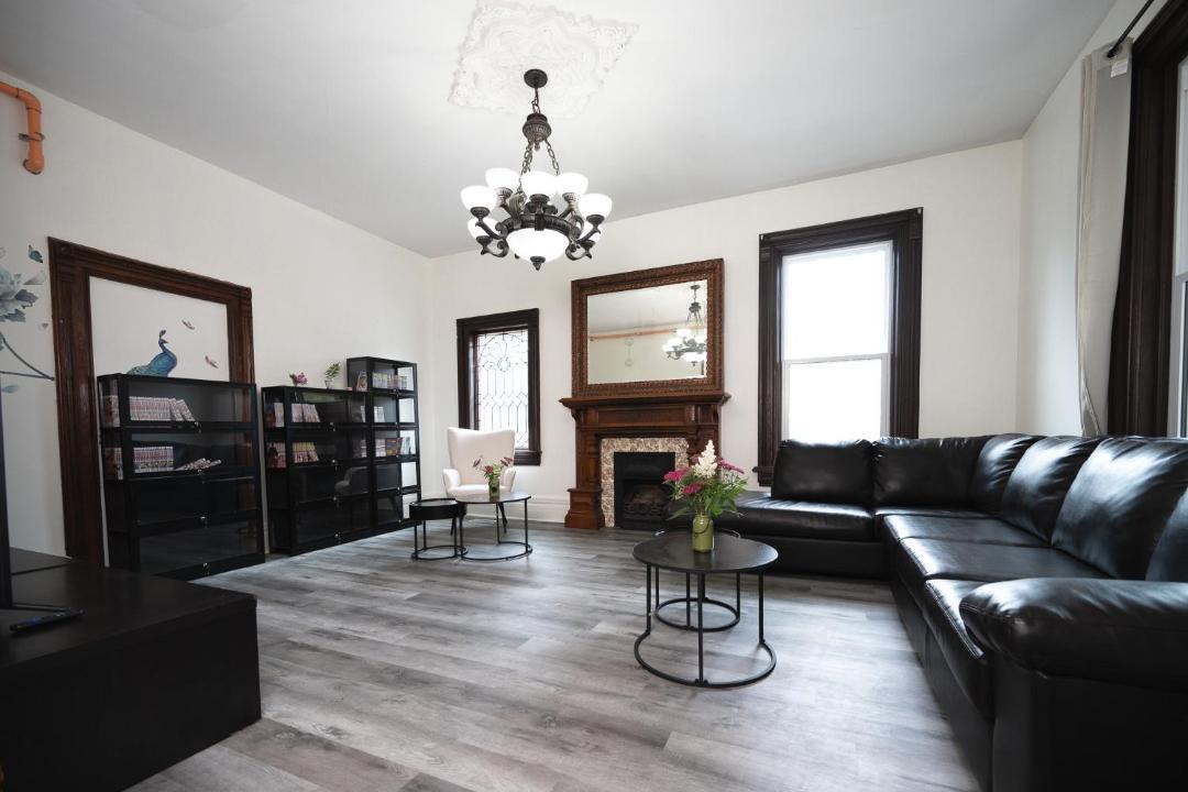Photo of Livingroom in Chesley