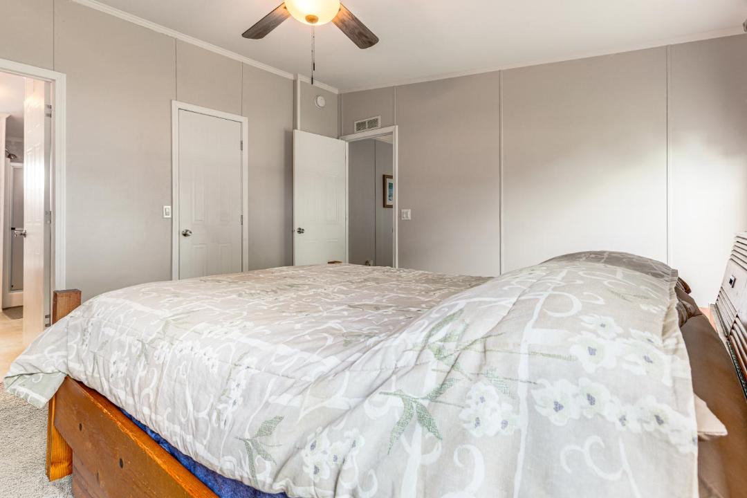 Photo of Bedroom in Buckhead Ridge