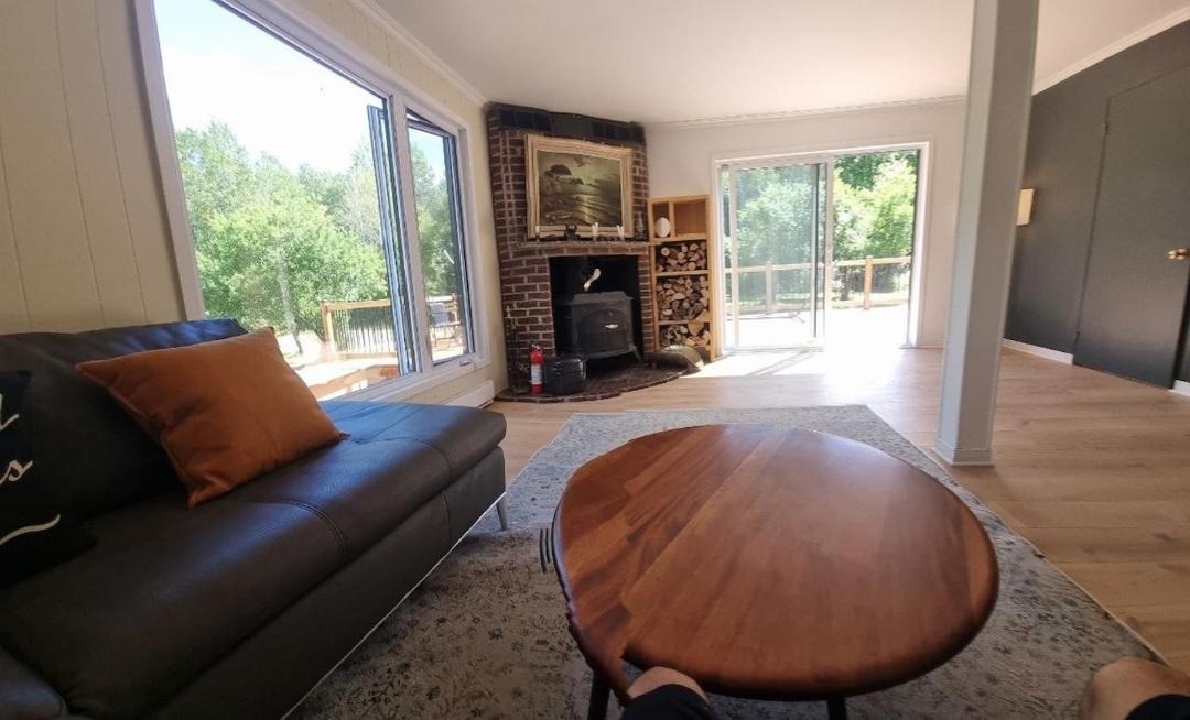 Photo of Livingroom in North Glengarry