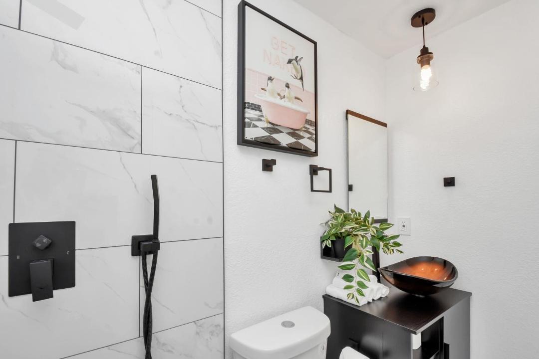 Photo of Bathroom in Taft