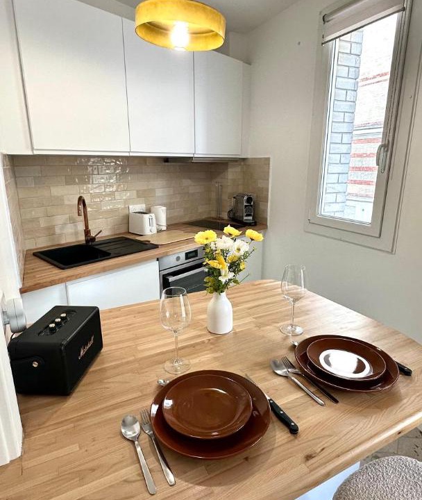 Photo of Kitchen in Combat