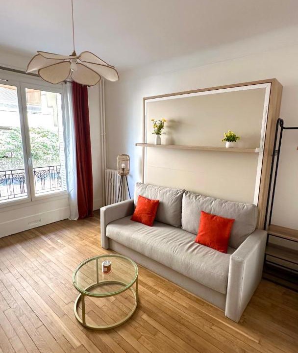 Photo of Livingroom in Combat