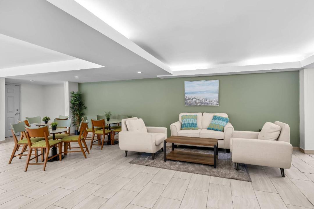 Photo of Livingroom in Florida Central Atlantic Coast