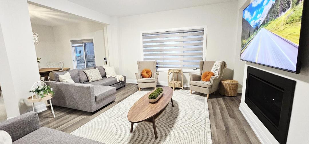 Photo of Livingroom in Gravenhurst