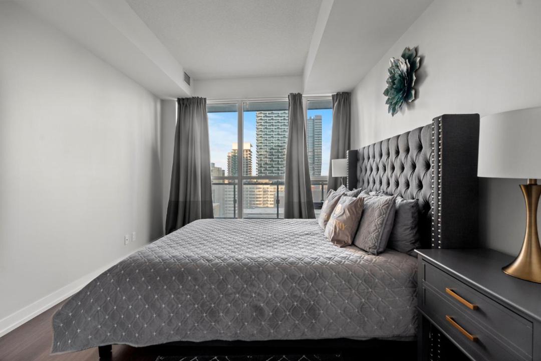 Photo of Bedroom in Yonge-Eglinton