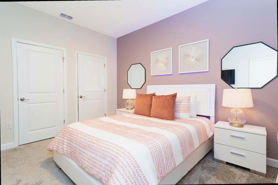 Photo of Bedroom in Bay Lake