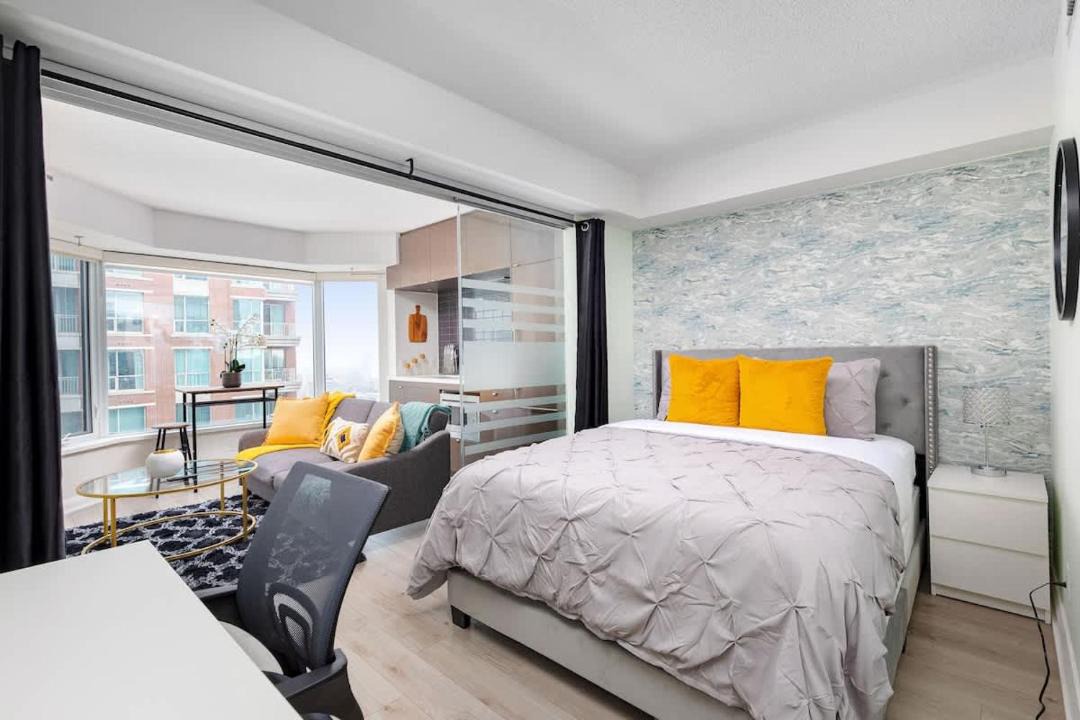 Photo of Bedroom in Bloor-Yorkville