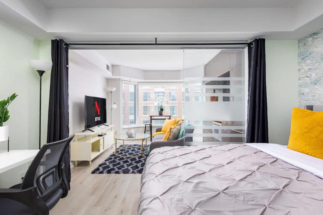 Photo of Bedroom in Bloor-Yorkville