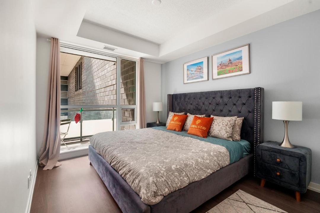Photo of Bedroom in Yonge-Eglinton