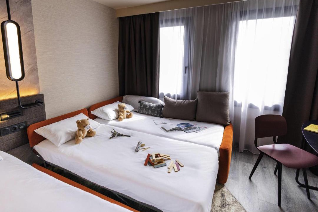Photo of Bedroom in Suresnes