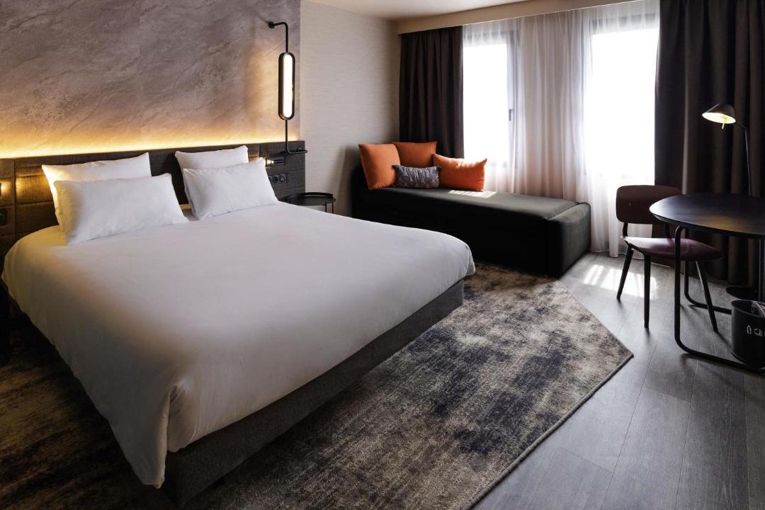 Photo of Bedroom in Suresnes