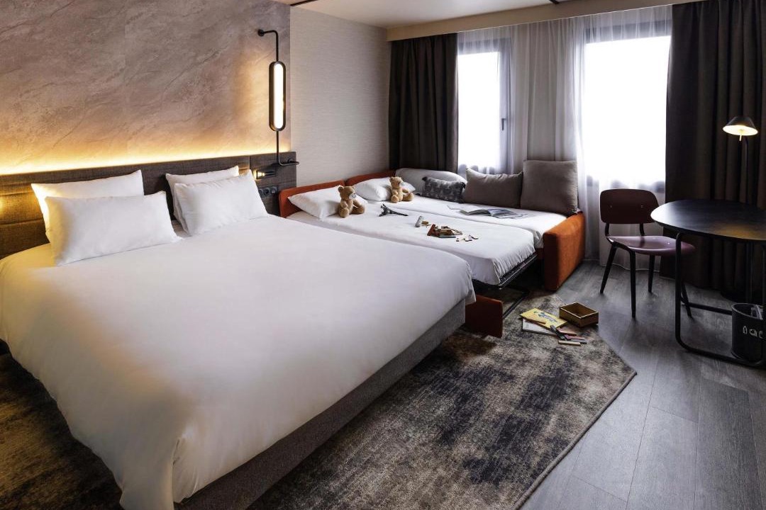 Photo of Bedroom in Suresnes