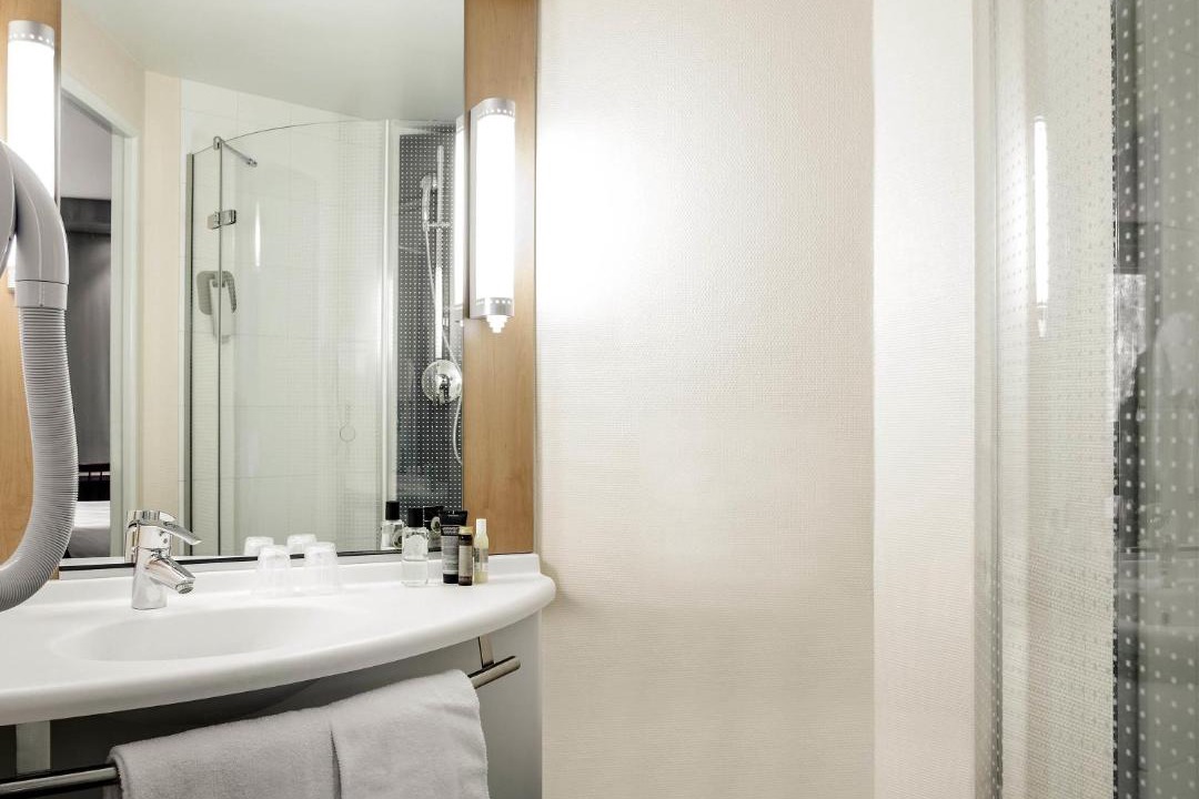 Photo of Bathroom in Meudon-la-Foret