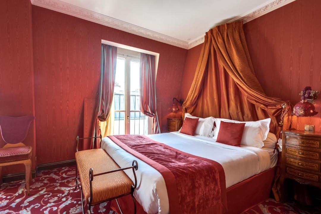 Photo of Bedroom in Pigalle