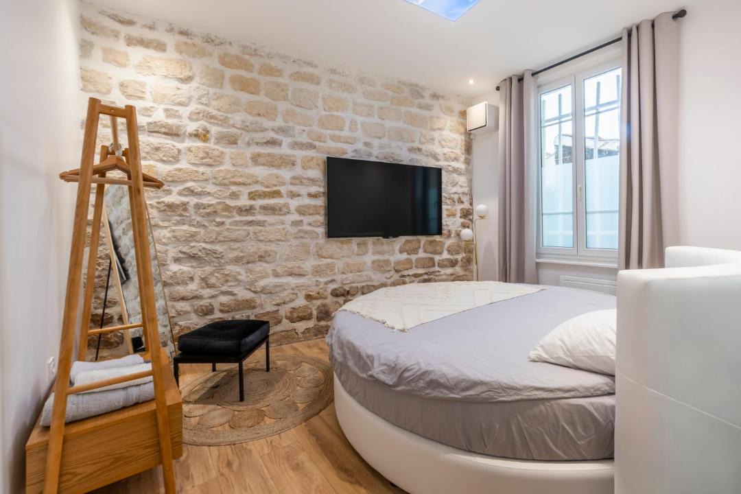 Photo of Bedroom in 14th Arrondissement