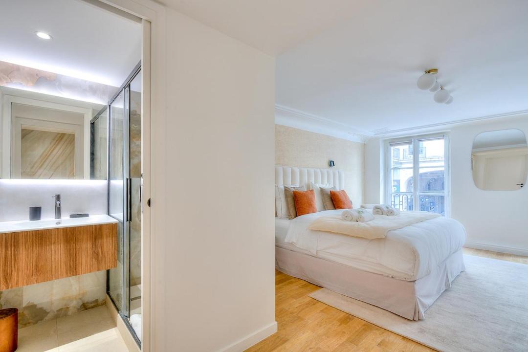 Photo of Bedroom in Chaussee-d'Antin