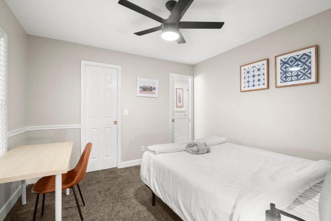 Photo of Bedroom in Hyde Park