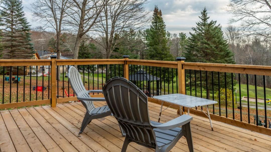 Photo of Patio Balcony in Muskoka Lakes