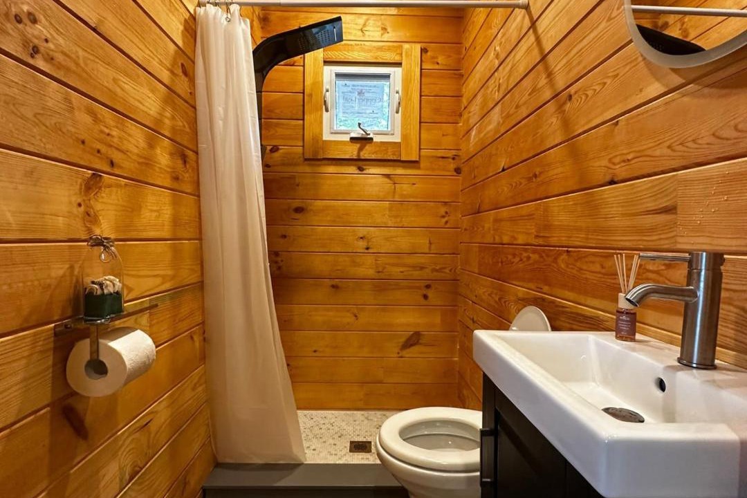 Photo of Bathroom in Parry Sound