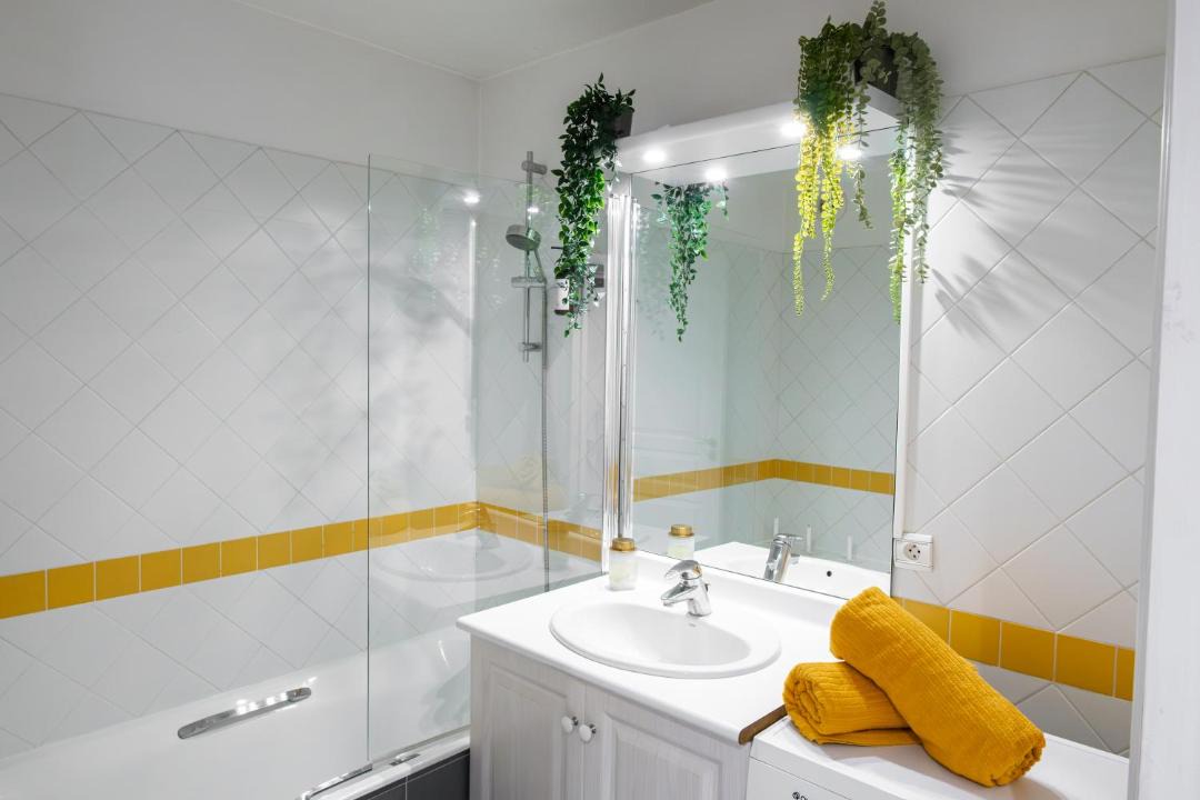 Photo of Bathroom in Les Halles