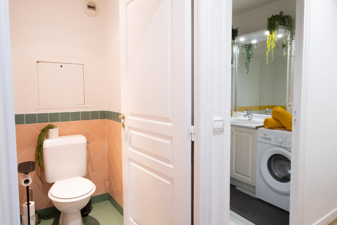 Photo of Bathroom in Les Halles