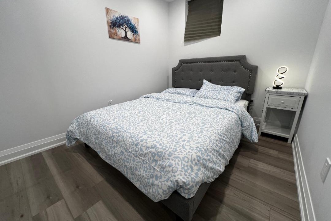 Photo of Bedroom in Erin Mills
