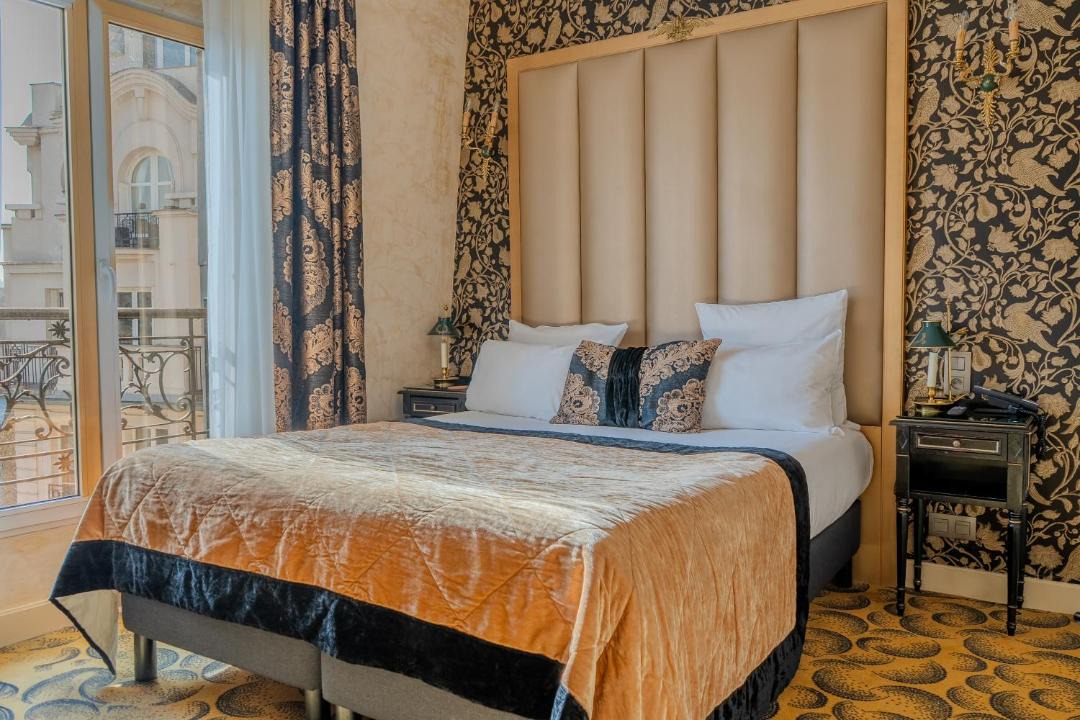 Photo of Bedroom in 7th Arrondissement