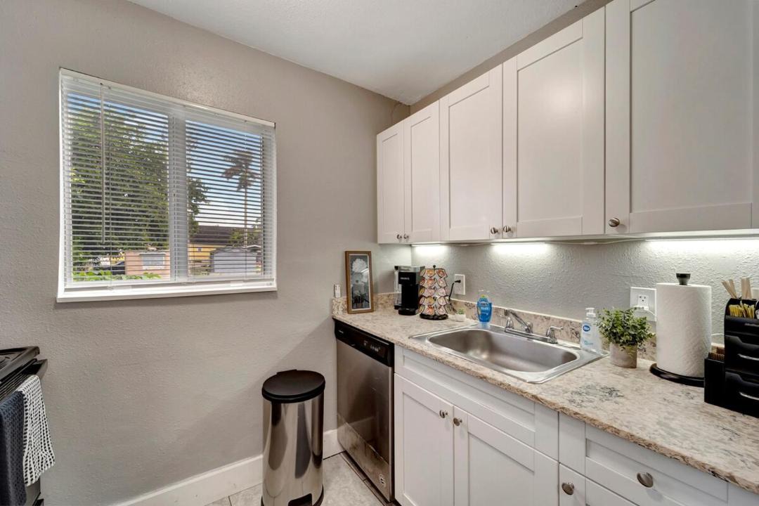 Photo of Kitchen in Pahokee