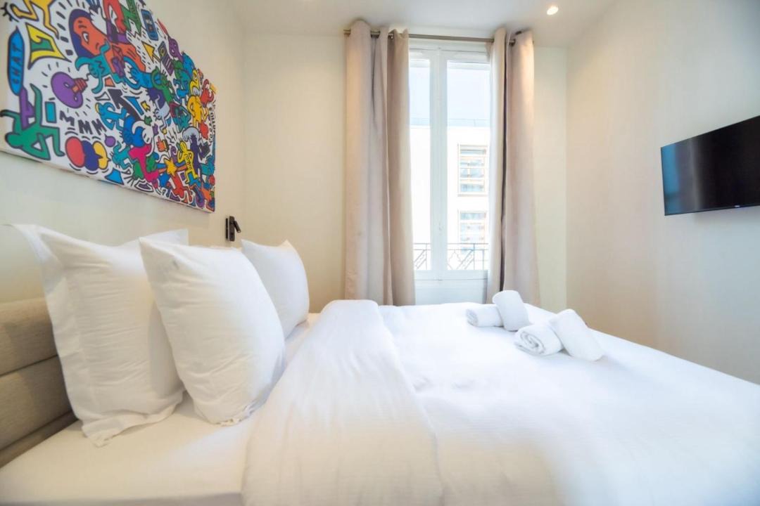 Photo of Bedroom in Clichy