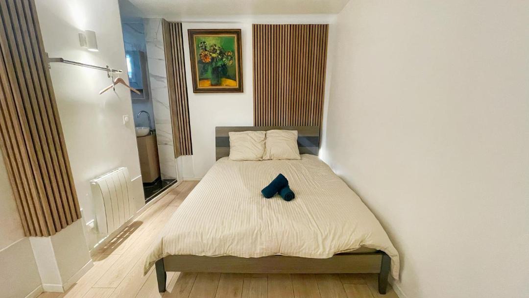 Photo of Bedroom in Belleville
