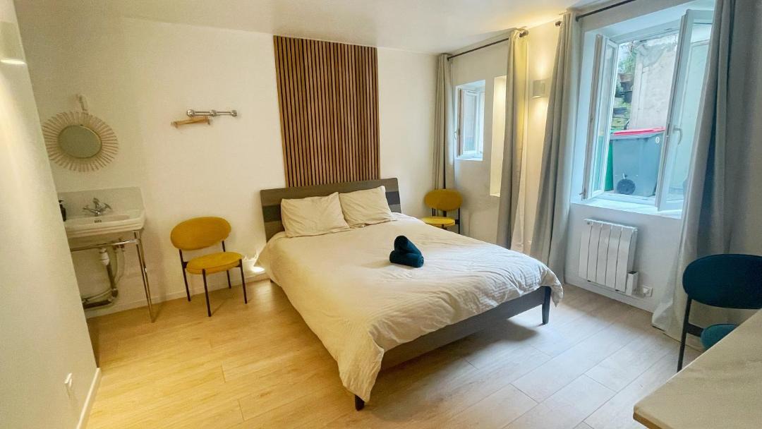 Photo of Bedroom in Belleville